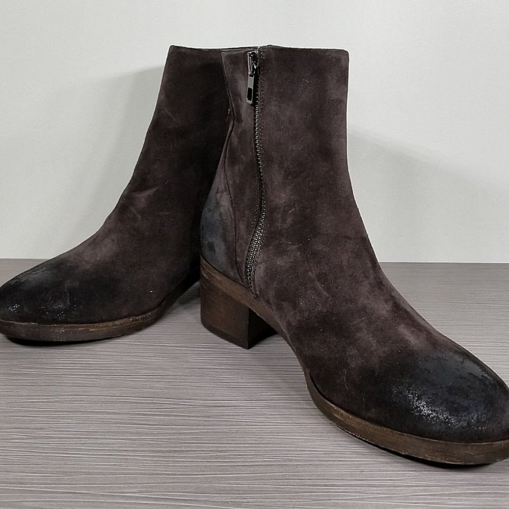 Vince 'Ruth' Block Heel Bootie, Peat (Brown) Suede, Womens Size 5.5 / 35.5 - Picture 4 of 9